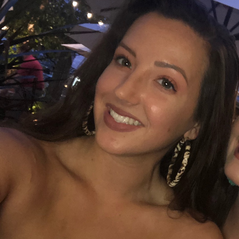 Meet your Posher, Andrea